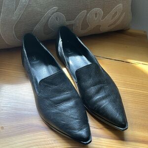 Frye Kenzie Venetian Black Leather Flats